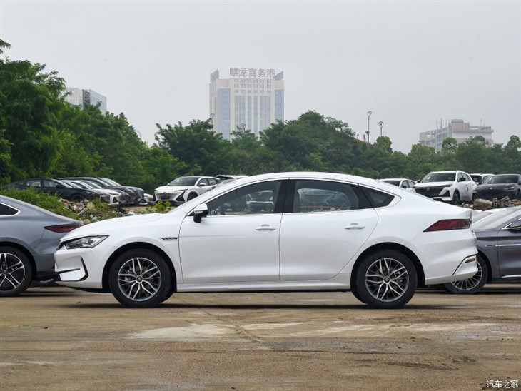 BYD Qin Plus 2023 Model Electric Car