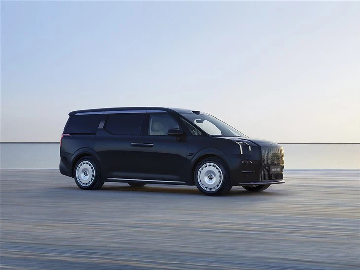 Zeekr 009 RHD MPV