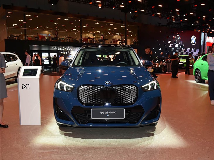 BMW IX1 2025 Model Electric SUV 